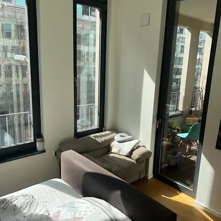 Berlin -central-mitte Light Filled 2bd Niederdorla
