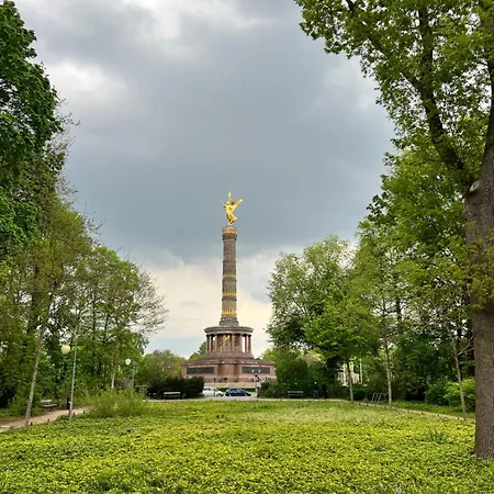 Berlin -central-mitte Light Filled 2bd * Niederdorla
